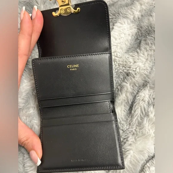 Celine COMPACT WALLET WITH COIN TRIOMPHE IN SHINY CALFSKIN - Picture 6 of 8